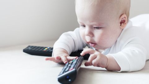 La batería le había quemado ya el esófago y el estómago.