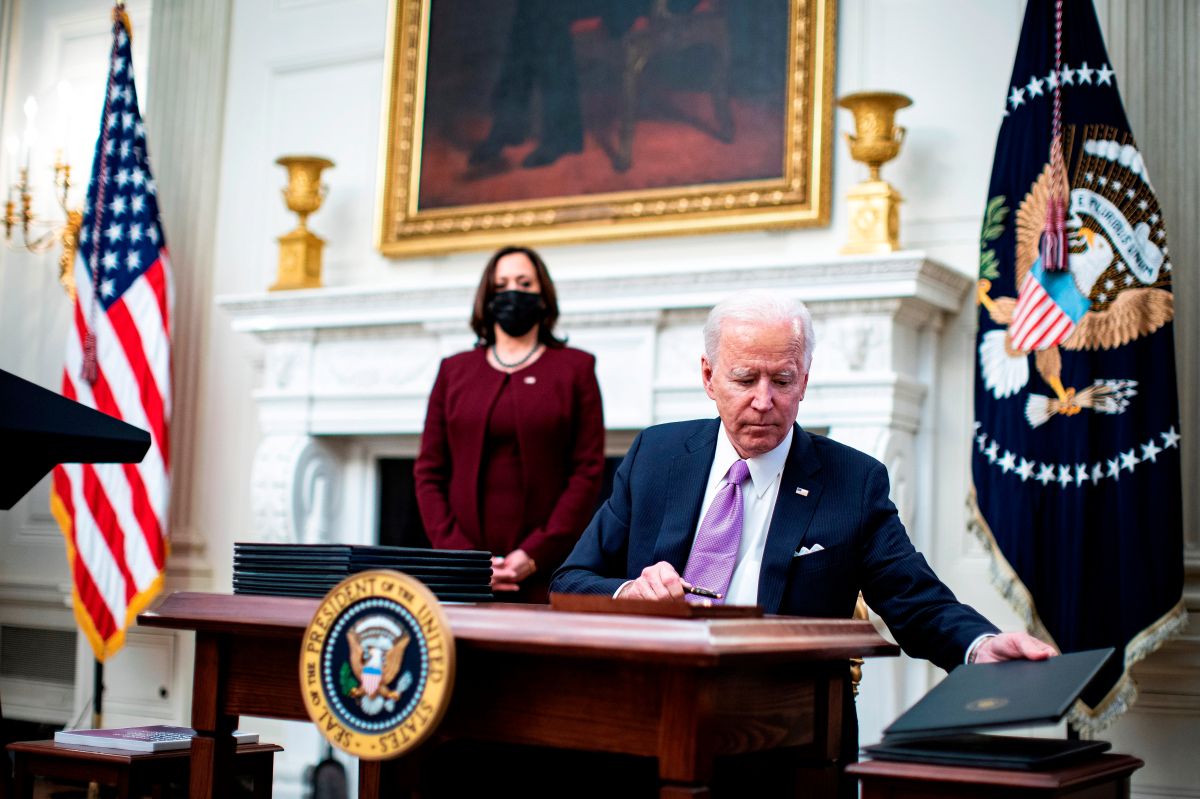 El presidente Joe Biden estará acompañado de la vicepresidenta, Kamala Harris en la firma de una nueva Órden Ejecutiva./