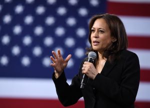 Kamala Harris explica agenda migratoria: 'Green Card' para 'Dreamers' y beneficiarios de TPS