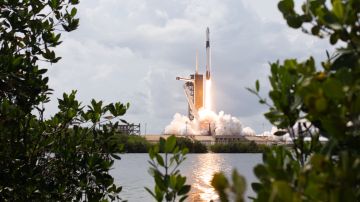 SpaceX compra dos antiguas plataformas para construir bases de lanzamiento flotantes