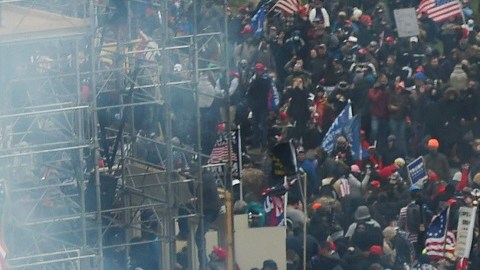 El DHS menciona el ataque al Capitolio el 6 de enero.