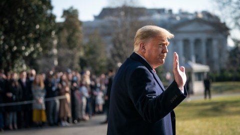 Nueva York cancela contratos a Trump que le reportaron $17 millones de dólares en 2020
