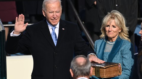 Biden cuando juró como presidente.