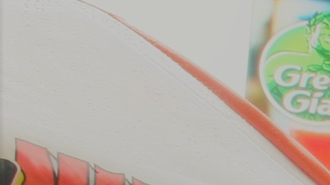 Desde hace 7 años un centenar de organizaciones se movilizaron para aprobar esta norma que beneficia a emprendedores en su mayoría inmigrantes.