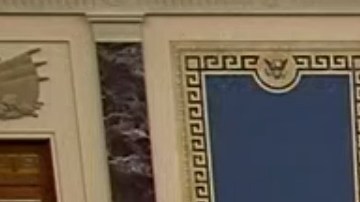 Los senadores superaron las dos terceras partes del voto.