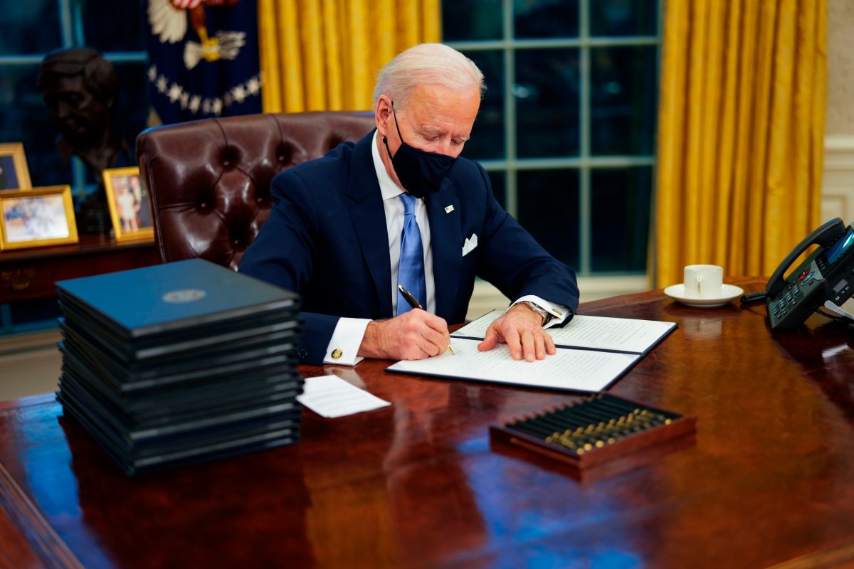 Desde el primer día de presidencia, Joe Biden ha firmado Órdenes Ejecutivas./EFE