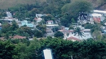 La caravana se divide en dos grupos; uno de 6,000 y otro de 3,000.