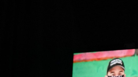 El mandatario estatal espera apoyo de Washington para distribuir más rápido la nueva vacuna entre las comunidades más pobres.