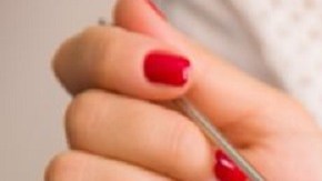 De acuerdo con el estudio realizar ayuno intermitente de días alternos, durante 4 semanas se asoció con:  reducción en el peso corporal, la masa grasa y la circunferencia de la cintura. Y cambios dramáticos en el colesterol malo "LDL".