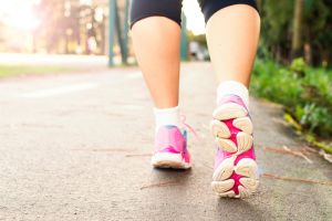 Estudio revela por qué debemos caminar más a menudo