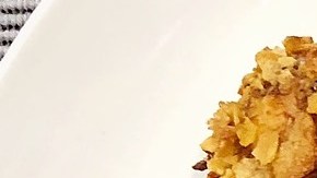 Tiras de pollo con costra crujiente.