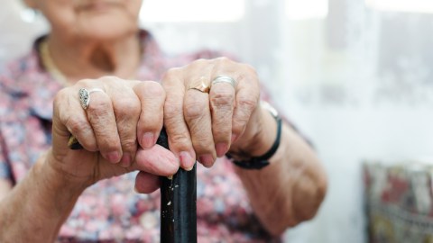 La mujer presentaba signos de hipotermia.