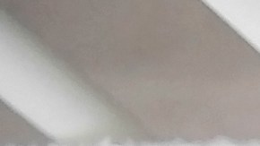 Lo ideal es que no haya nada en la cuna de los bebés.