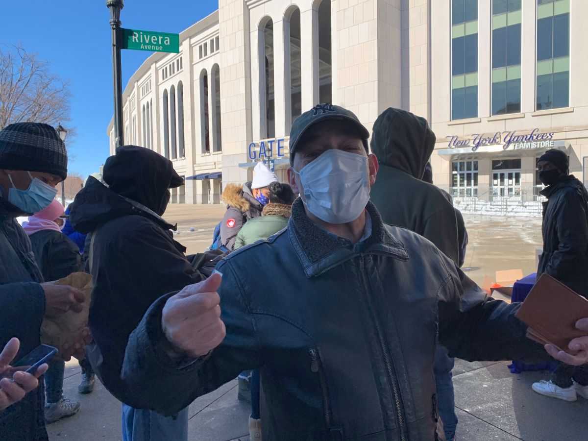 Genaro Tavárez está listo para vacunarse este 5 de febrero en el Estadio de los Yankees