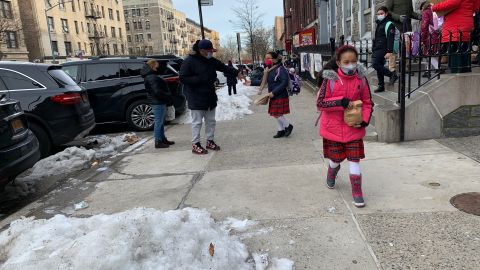 Escuelas de Nueva York aseguran que trabajan con "estándares de oro" pautas del regreso a clases presenciales