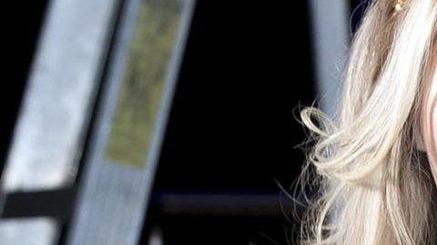 Frida Sofía da entrevista y dice que ella no sufre del Trastorno Límite de Personalidad que asegura Alejandra Guzmán.