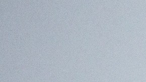 La interrupción de la actividad aérea por la nevada podría extenderse hasta este martes.