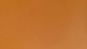 Edward Alonso Castillo, junto a su pareja Rocío Molina, es un residente de Queens.