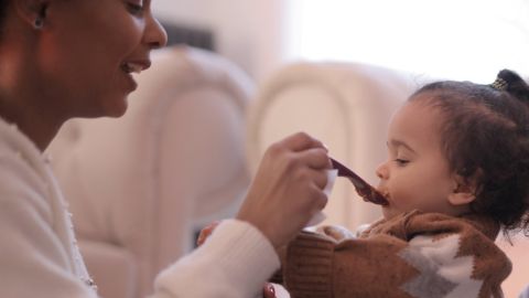 Los niveles más altos de mentales pesados se han econtrado en alimentos con arroz o tubérculos.