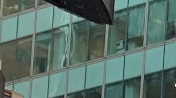 Inquilinos con rentas atrasadas realizan una demostración para pedir ayuda,