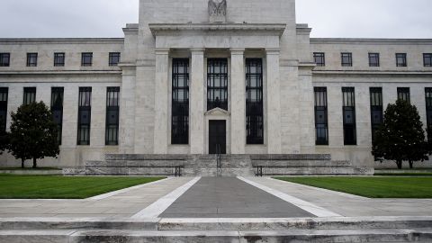 Por_qué_se_cayó_el_sistema_de_la_Fed_que_permite_a_los_bancos_enviar_transferencias_de_dinero_GettyImages-1220701430.jpg