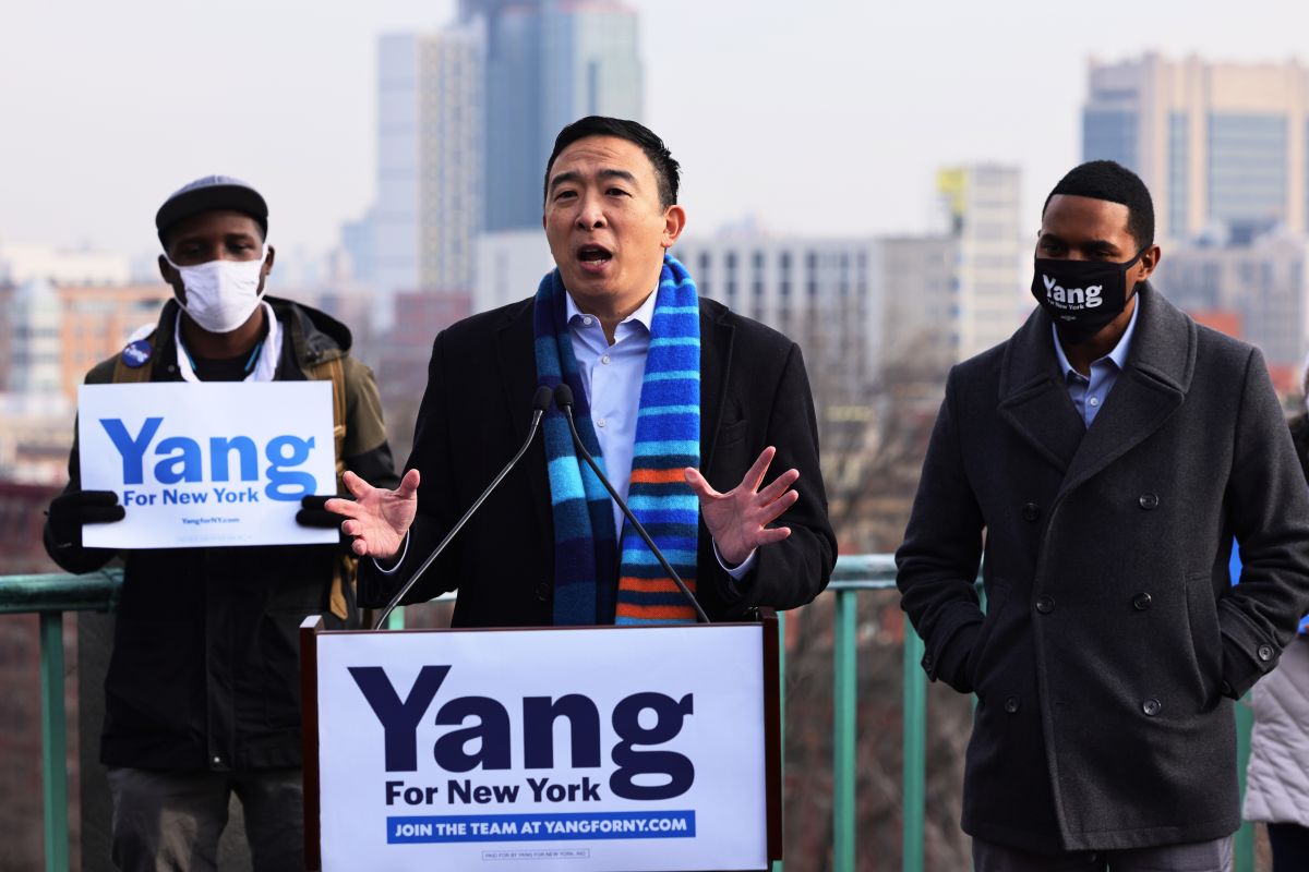 Andrew Yang, liderada varios sondeos. (Foto: Michael Santiago Getty Images)