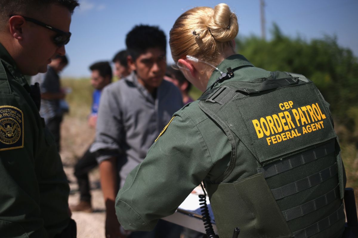 Los arrestos en la frontera alcanzaron una cifra récord en junio.
