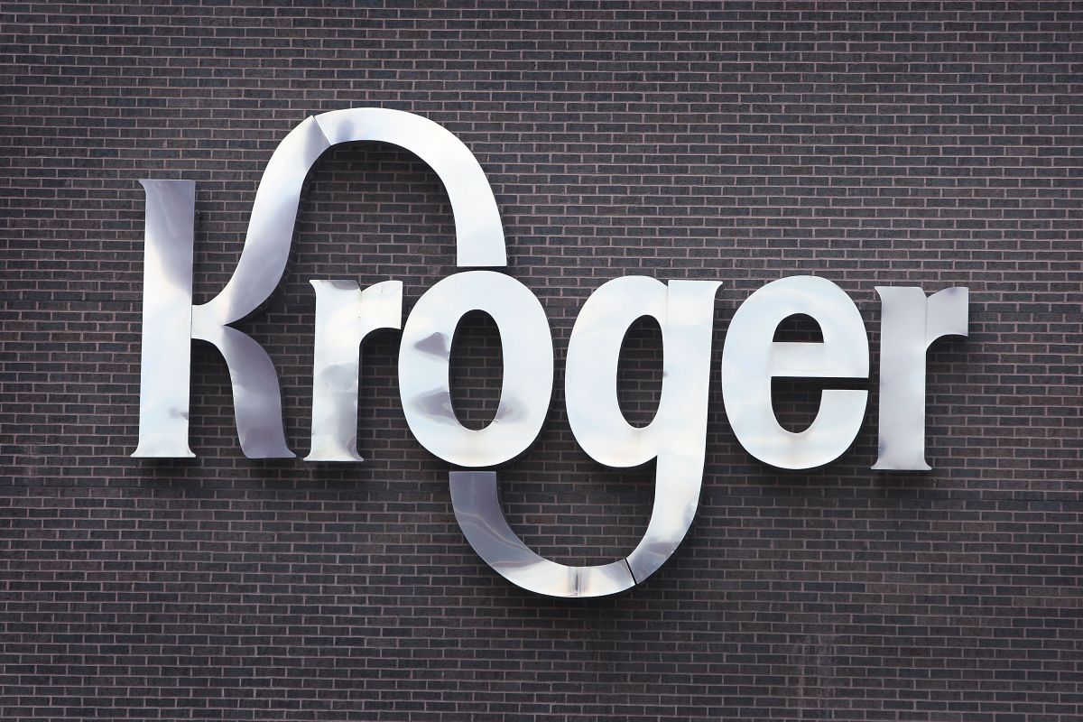 Kroger to eliminate benefits for its employees not vaccinated against COVID-19