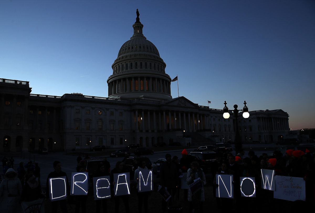 El 'Dream Act' se presentó en el Senado.