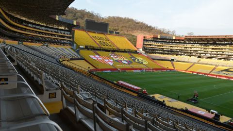 El incidente ocurrió a afuera del Estadio Monumental.