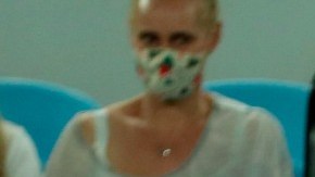 La aficionada interrumpió los saques de Nadal varias veces.