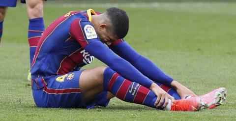 Ronald Araujo tuvo que salir casi inmediatamente después de ingresar.