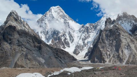 El impresionante K2 volvió a cobrar una víctima mortal.