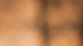 El hombre comenzó a desangrarse.