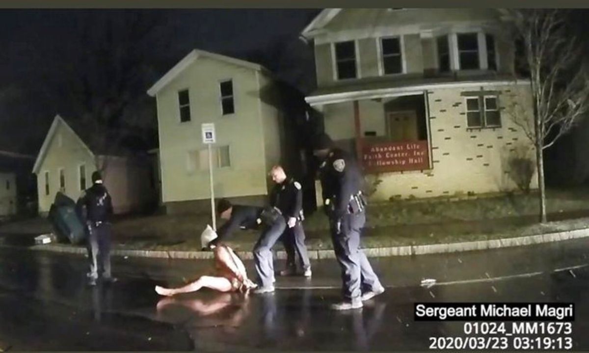 Protestas: gran jurado exime a policías por muerte “racista” de afroamericano Daniel Prude en Nueva York