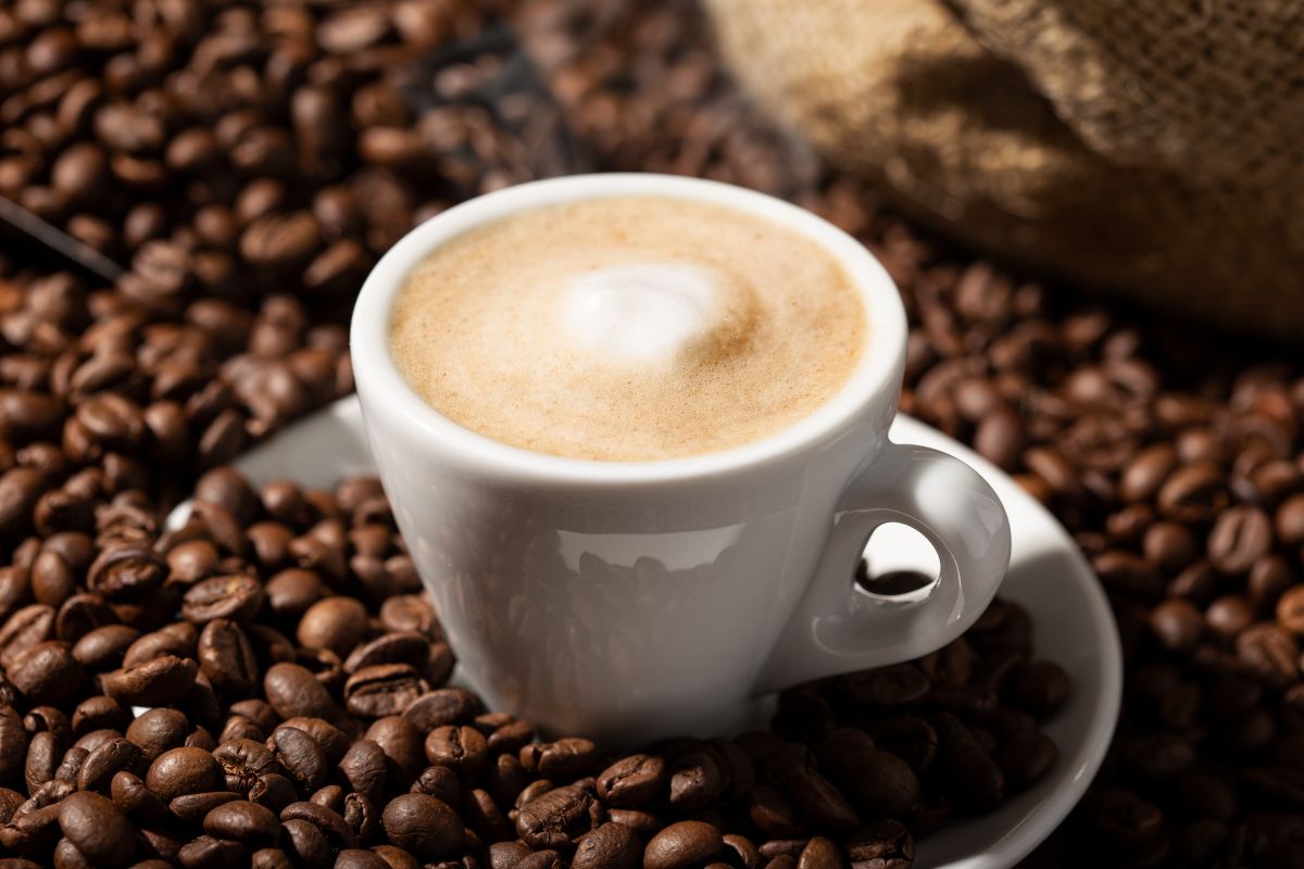 El consumo excesivo de café puede tener efectos negativos en la salud.