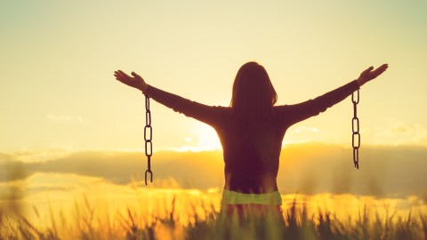 Woman,Feeling,Free,In,A,Beautiful,Natural,Setting.