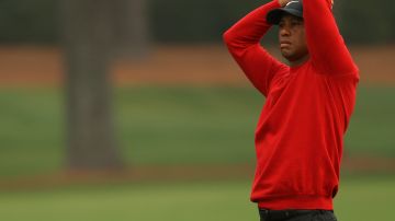 Tiger Woods tuvo que ser ingresado al hospital e intervenido por sus heridas.