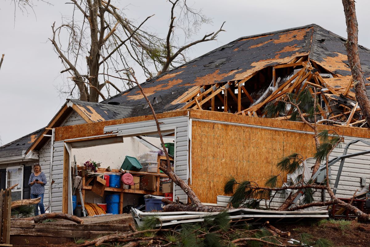 Una casa destruida por los tornados en Georgia.