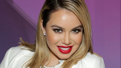 Chiquis Rivera sorprende en la boda de una de sus mejores amigas.