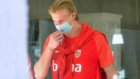 El goleador noruego sale al paso de los rumores y se concentra en su presente.