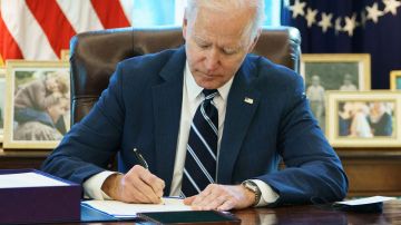 El presidente Biden realizará gira para promover los beneficios del paquete de estímulo.