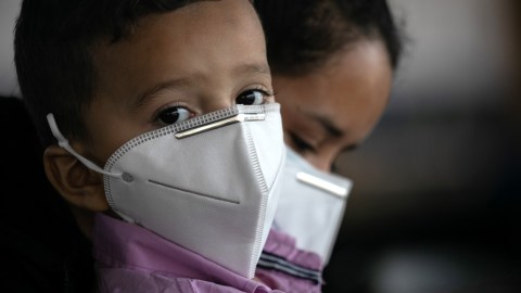 Extraoficialmente, 10,500 niños procesados en esta emergencia fronteriza están en refugios y hogares de los estados.