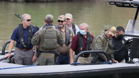 Un grupo de republicanos acudió a la frontera.