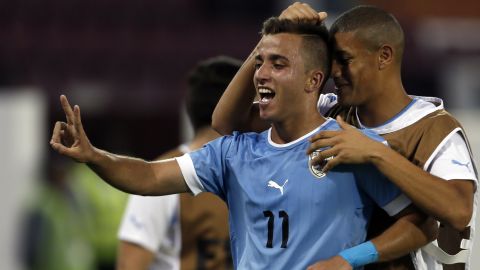 Franco Acosta después de marcar un gol