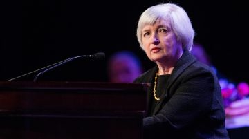 La secretaria del Tesoro, Janet Yellen, confía en que la Cámara apruebe la ayuda económica este martes.