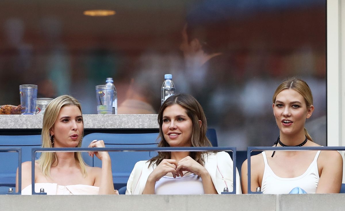 Karlie Kloss suele salir a disfrutar junto a Ivanka Trump y Dasha Zhukova.
