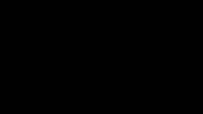 Khloé Kardashian estaba jugando cuando se metió debajo de la cama de su mamá.