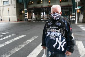 Regreso de fanáticos al 'Yankee Stadium' podría ser la primera "carrera" a la recuperación económica de El Bronx