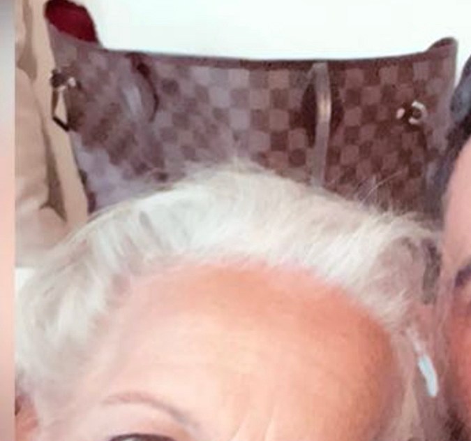 Chef Yisus junto a su madre